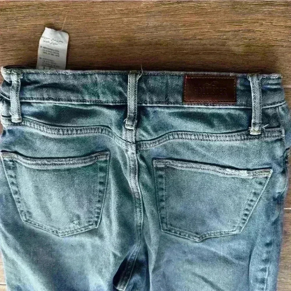 Hollister ULTRA HIGH-RISE DAD JEAN VINTAGE STRETCH - Picture 6 of 9